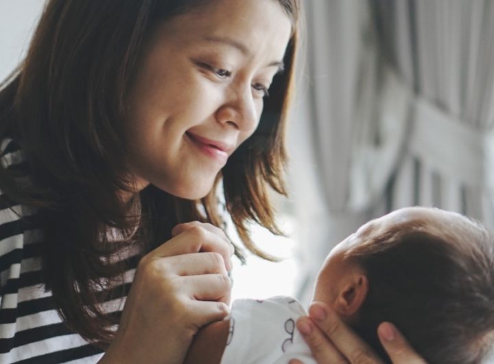 img-mother-striped-shirt-with-baby-1200x630px.jpg